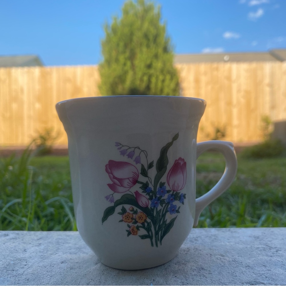Vintage Gibson Floral Cottagecore Teacup Mini Cup Fairy Fairycore